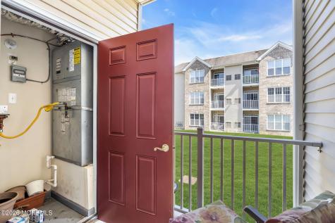 622 Sophee Lane Lakewood NJ 08701