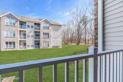 622 Sophee Lane Lakewood NJ 08701
