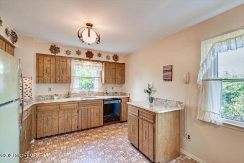 4 Caldwell Court East Brunswick NJ 08816
