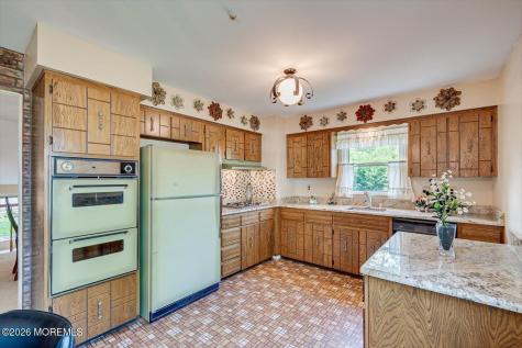 4 Caldwell Court East Brunswick NJ 08816