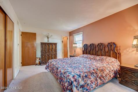 4 Caldwell Court East Brunswick NJ 08816