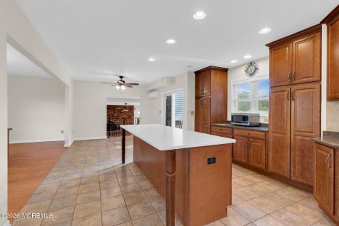 10 Daum Road Manalapan NJ 07726