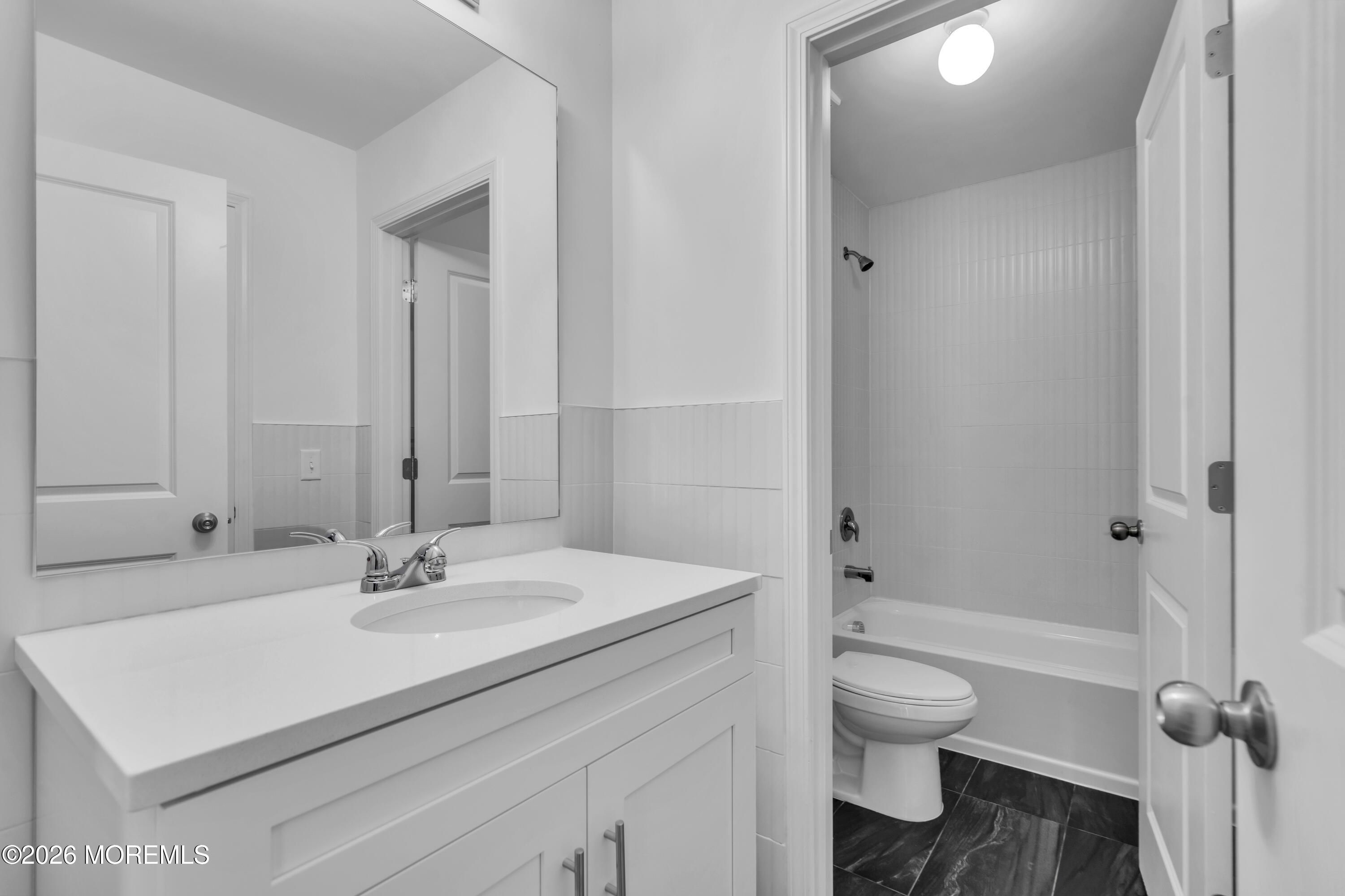 10 Holden Square Lakewood NJ 08701
