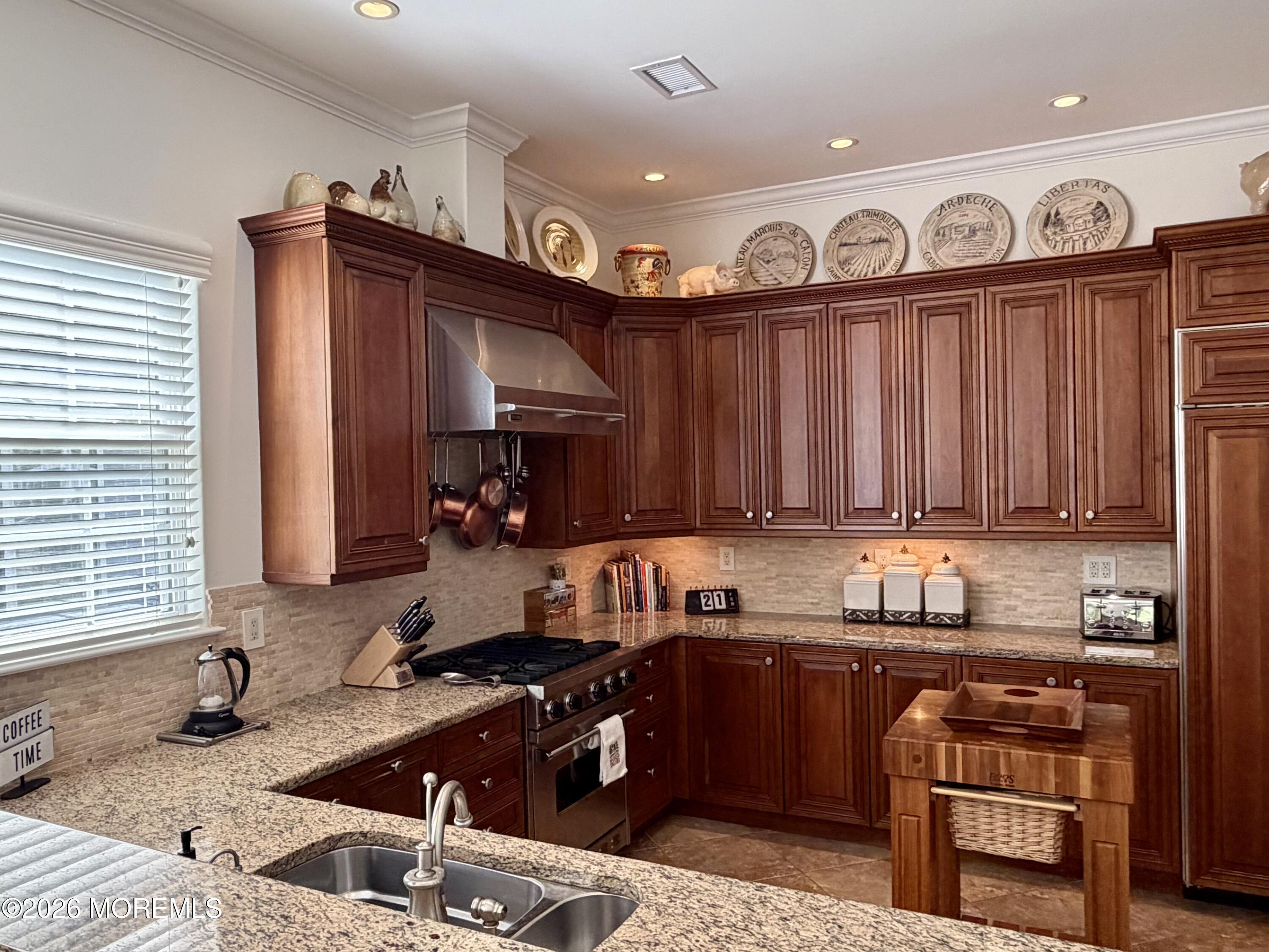 7 Gables Way Jackson NJ 08527