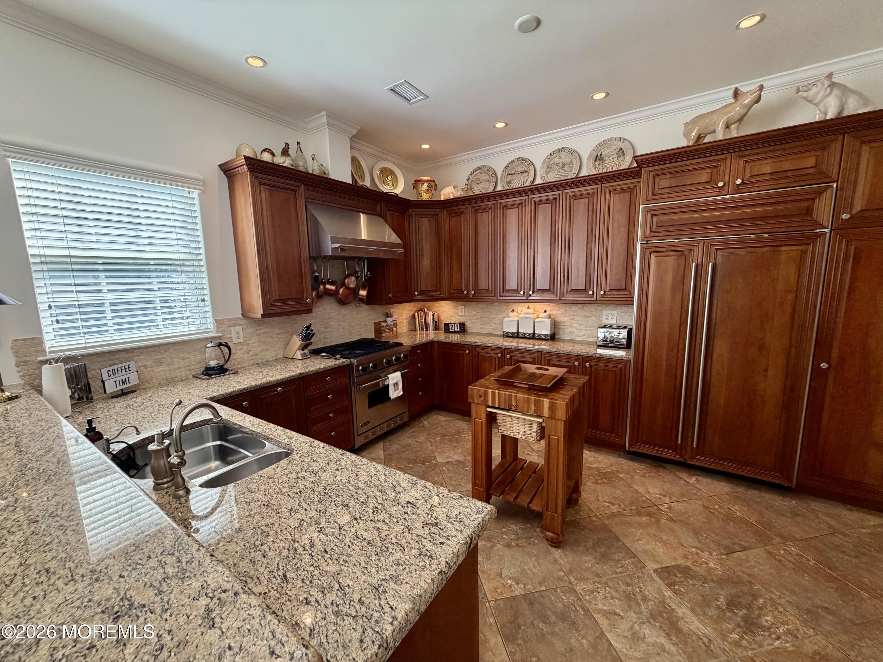 7 Gables Way Jackson NJ 08527