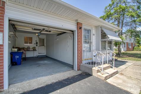 12 Potomac Lane Whiting NJ 08759