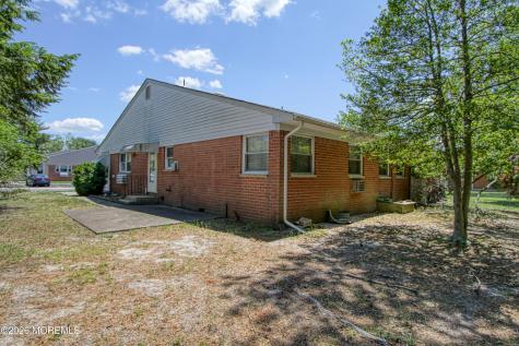 12 Potomac Lane Whiting NJ 08759