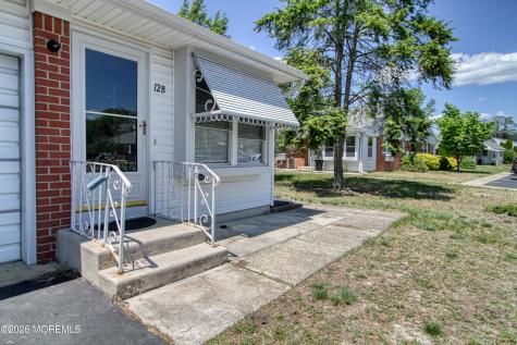 12 Potomac Lane Whiting NJ 08759