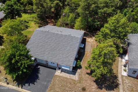 12 Potomac Lane Whiting NJ 08759