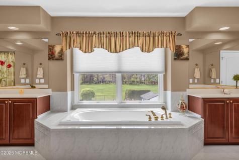 641 Kirwan Court Freehold NJ 07728