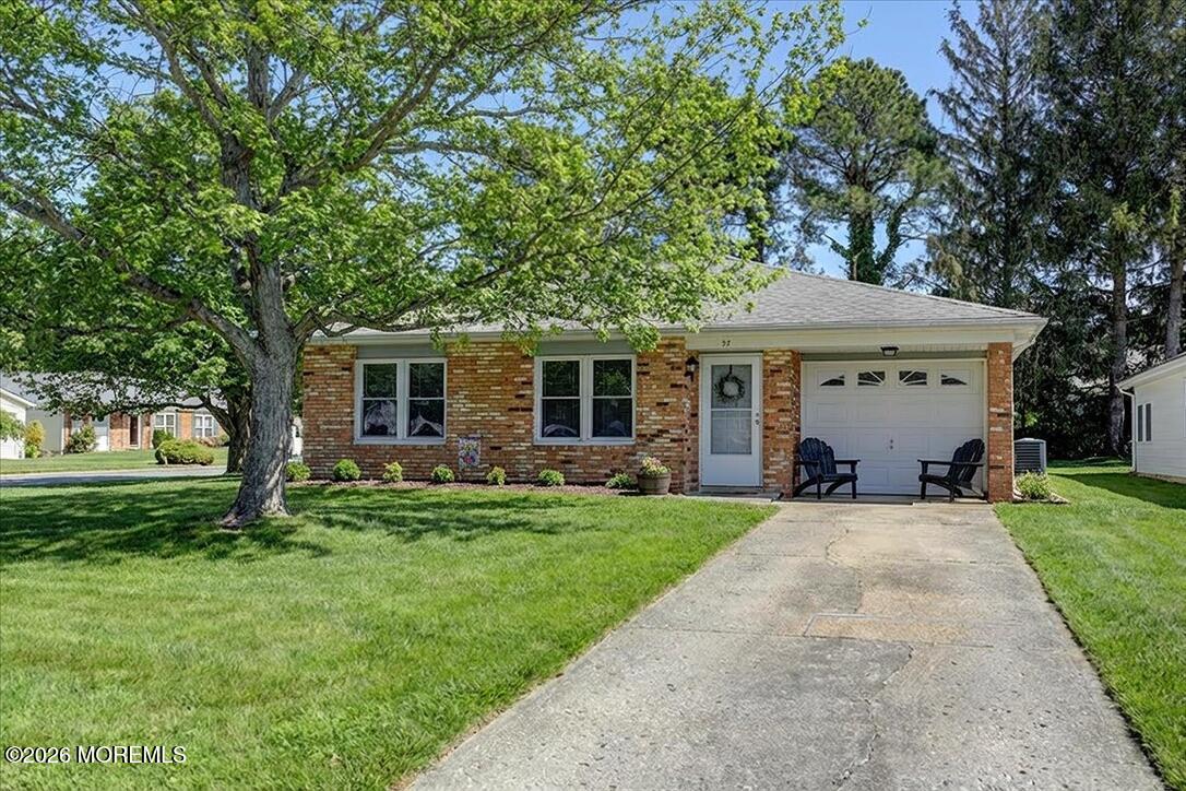 32 Abbey Road Brick NJ 08723