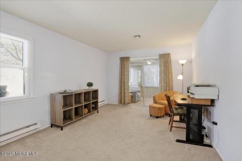 32 Abbey Road Brick NJ 08723