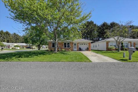32 Abbey Road Brick NJ 08723