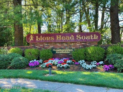 32 Abbey Road Brick NJ 08723