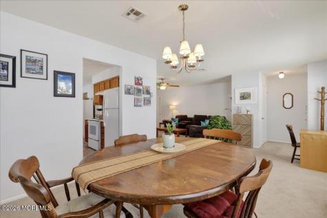32 Abbey Road Brick NJ 08723
