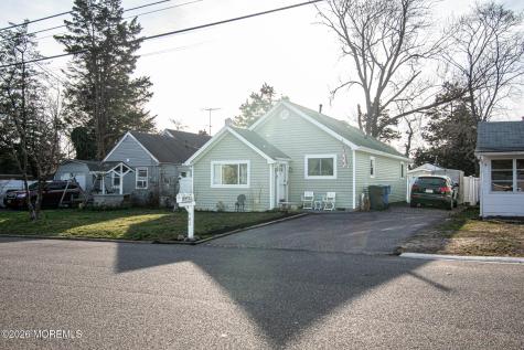 61 River Drive Toms River NJ 08753