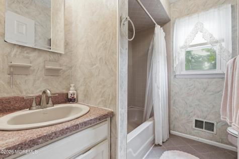 608 Huckleberry Lane Toms River NJ 08753