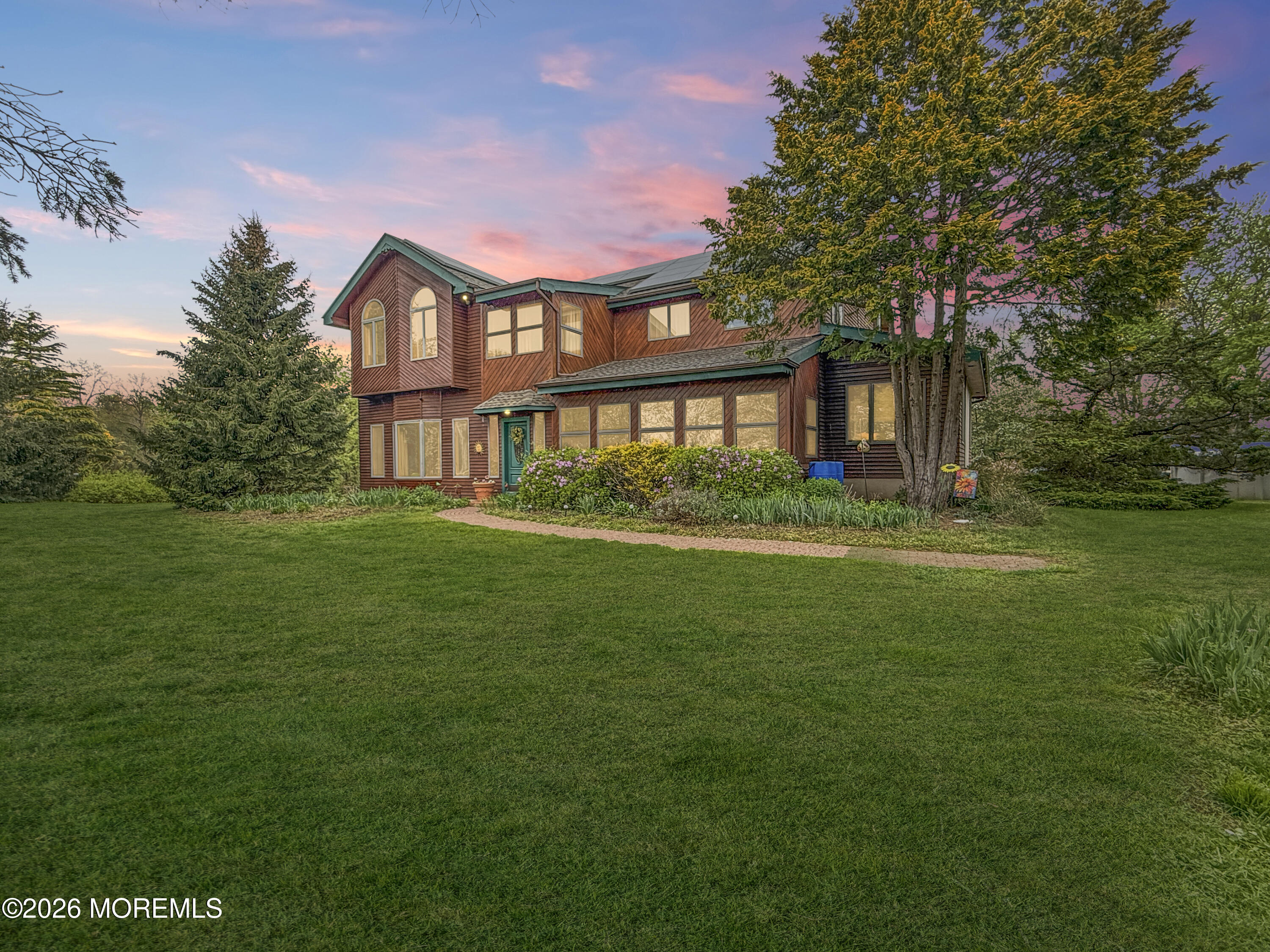 20 Hluchy Road Robbinsville NJ 08691