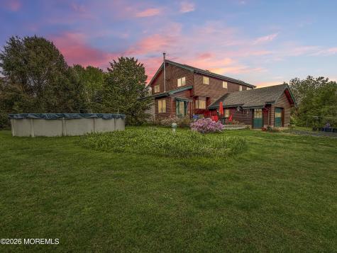 20 Hluchy Road Robbinsville NJ 08691