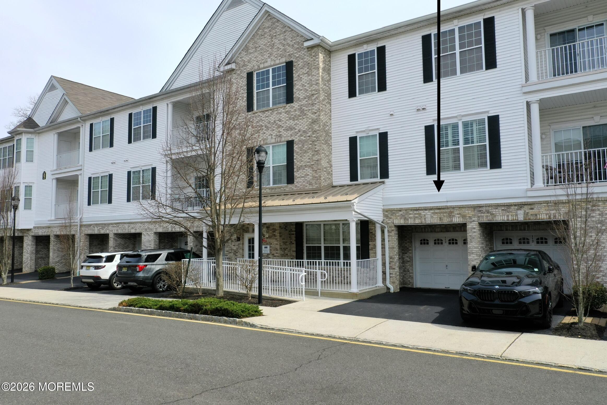 Morganville NJ, 112 Regency Court, Unit 112