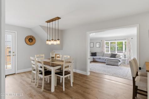 5 Chestnut Way Circle Barnegat NJ 08005
