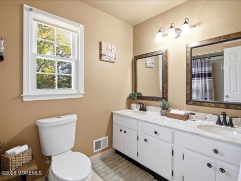 78 Henderson Road Kendall Park NJ 08824