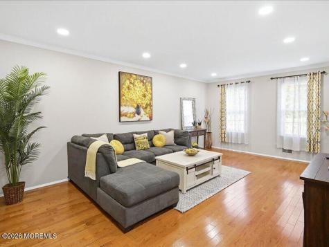78 Henderson Road Kendall Park NJ 08824