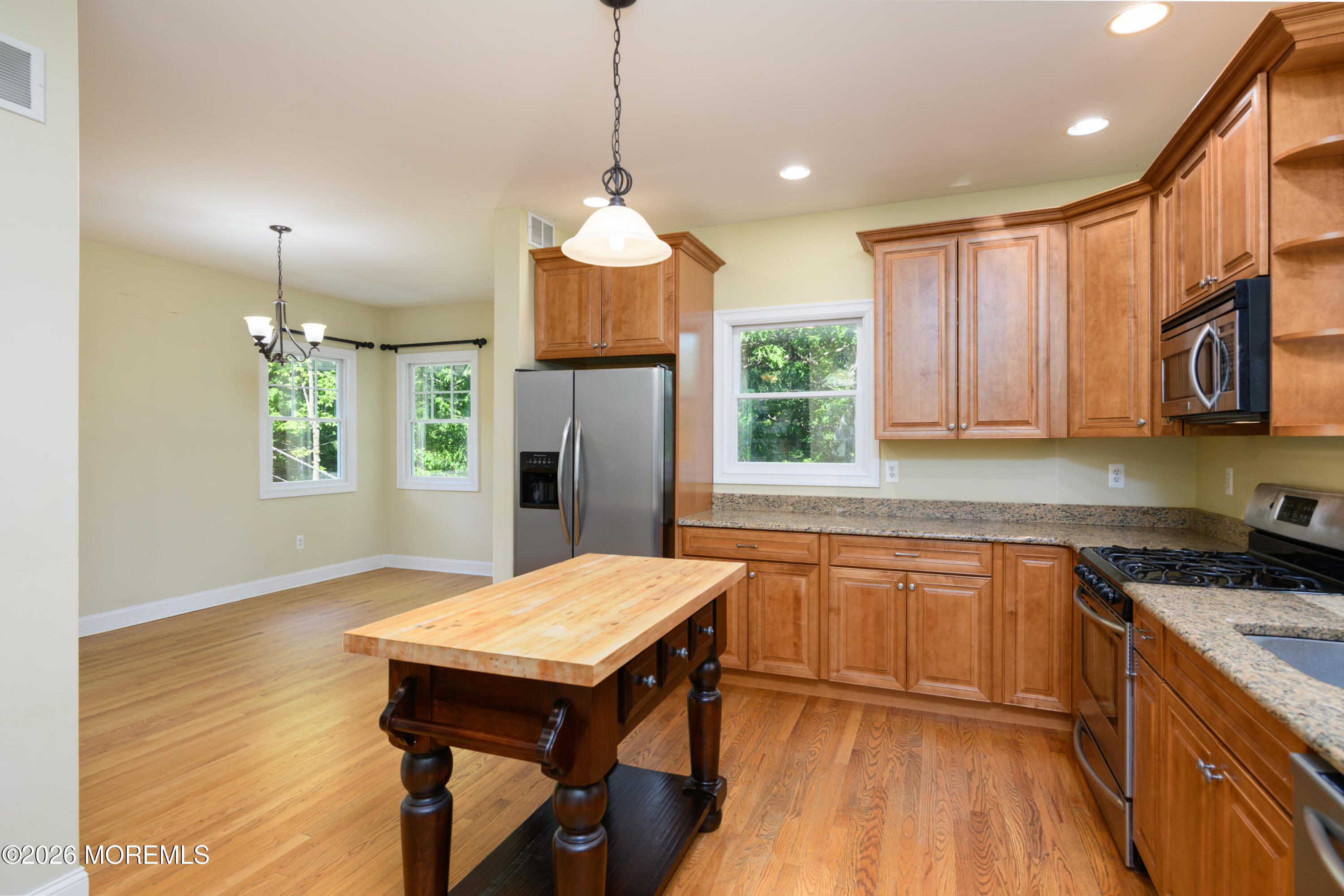 20 Mountain Street Highlands NJ 07732