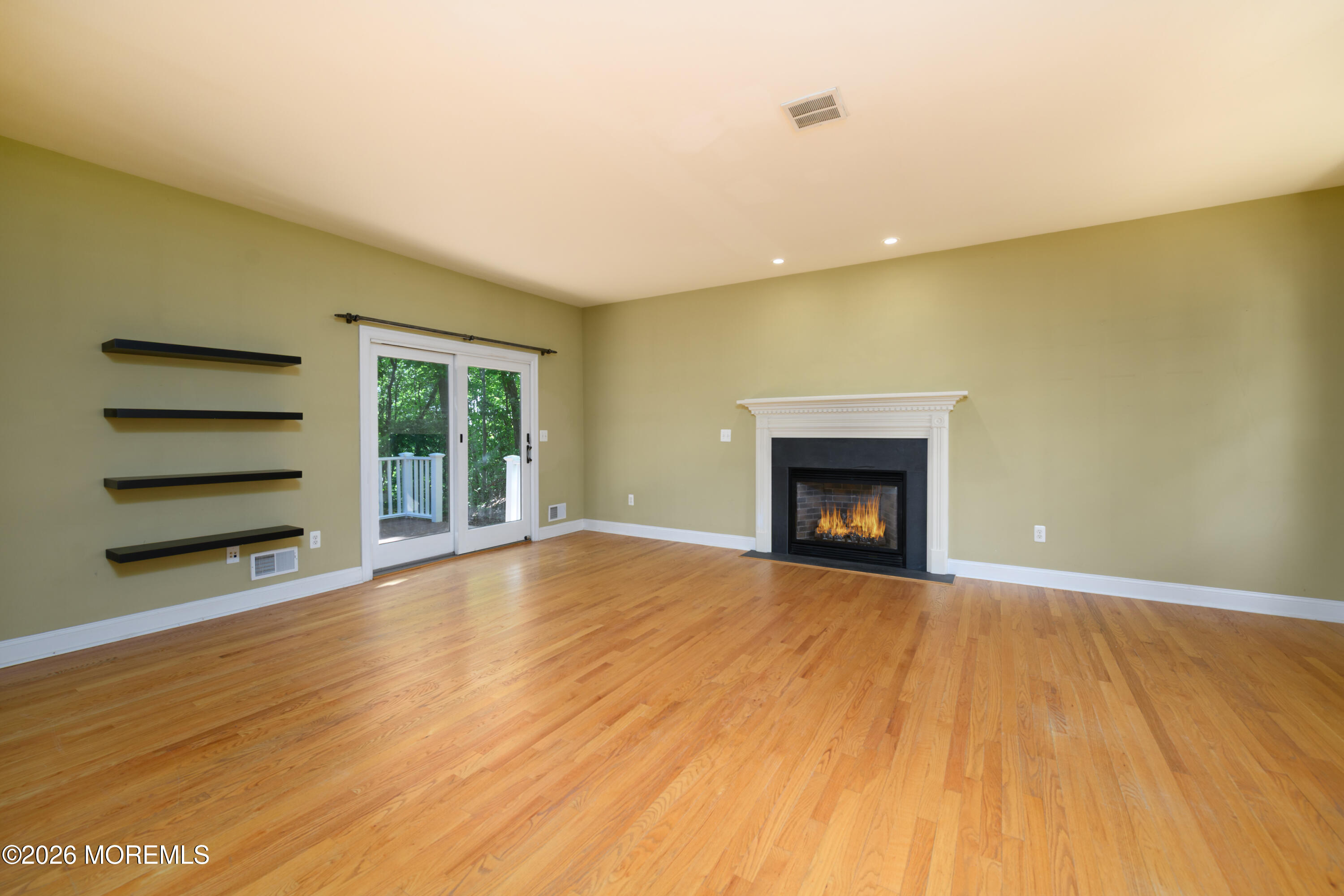 20 Mountain Street Highlands NJ 07732