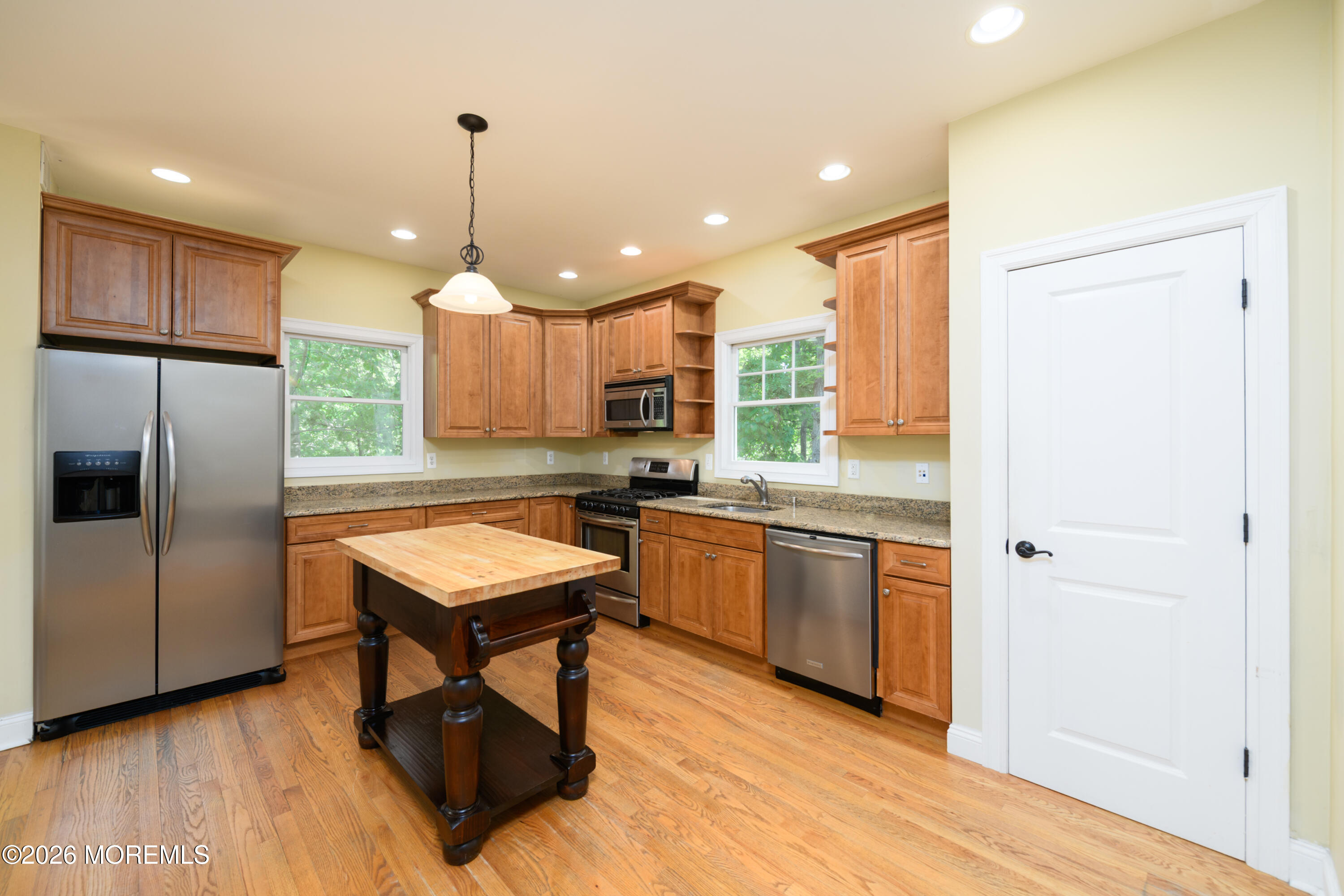 20 Mountain Street Highlands NJ 07732