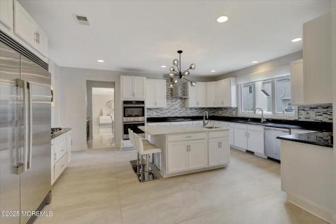 1 Country Club Drive Deal NJ 07723