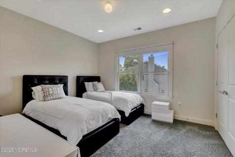 1 Country Club Drive Deal NJ 07723