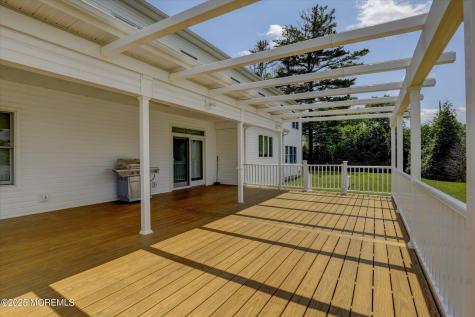 1 Country Club Drive Deal NJ 07723