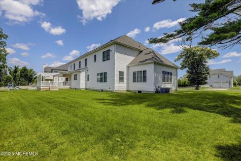 1 Country Club Drive Deal NJ 07723