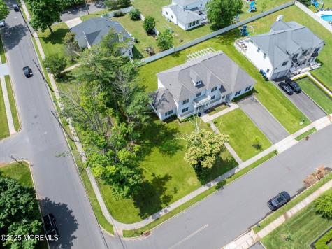 1 Country Club Drive Deal NJ 07723