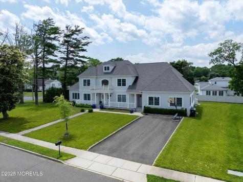 1 Country Club Drive Deal NJ 07723