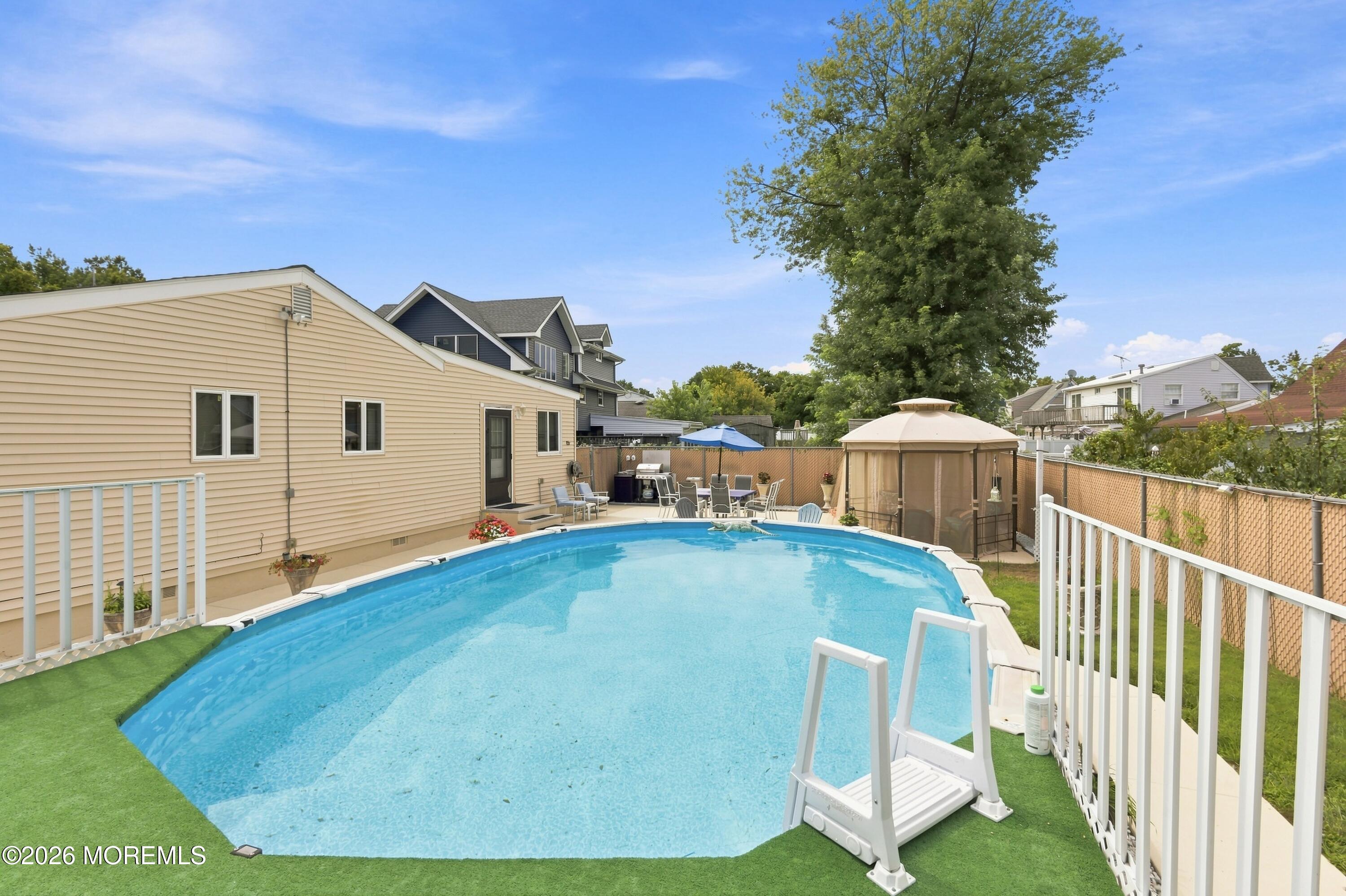 45 Woodshore W Old Bridge NJ 08857