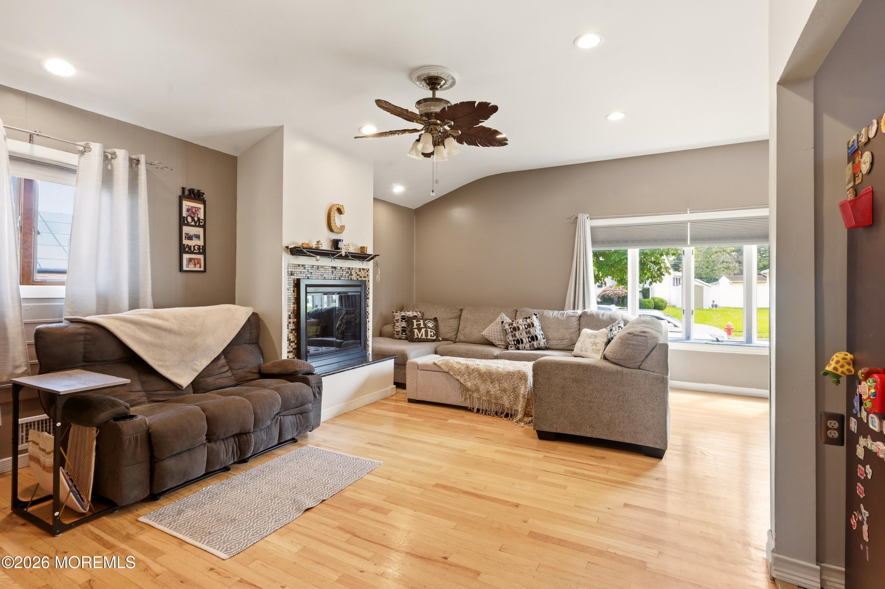 45 Woodshore W Old Bridge NJ 08857