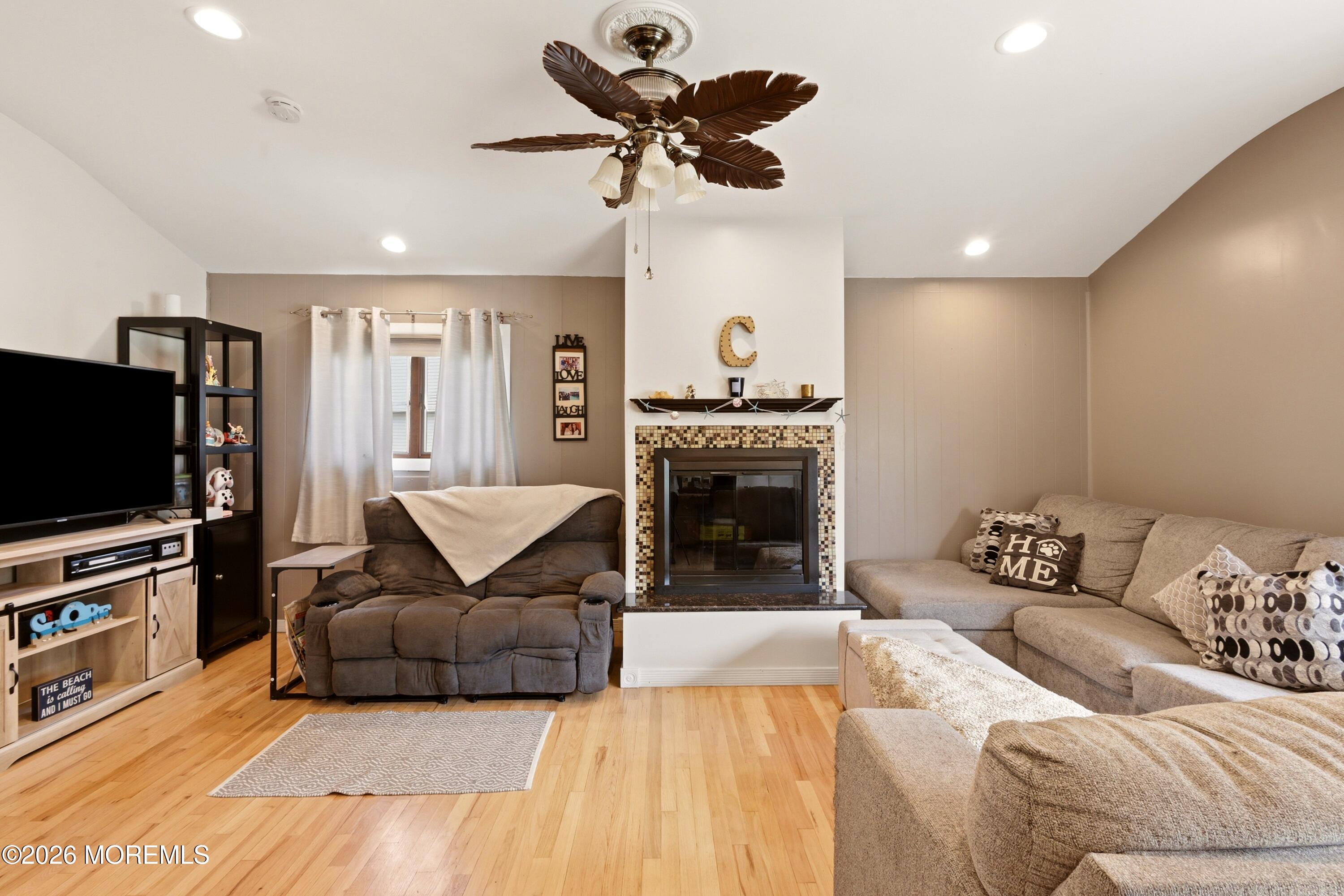 45 Woodshore W Old Bridge NJ 08857