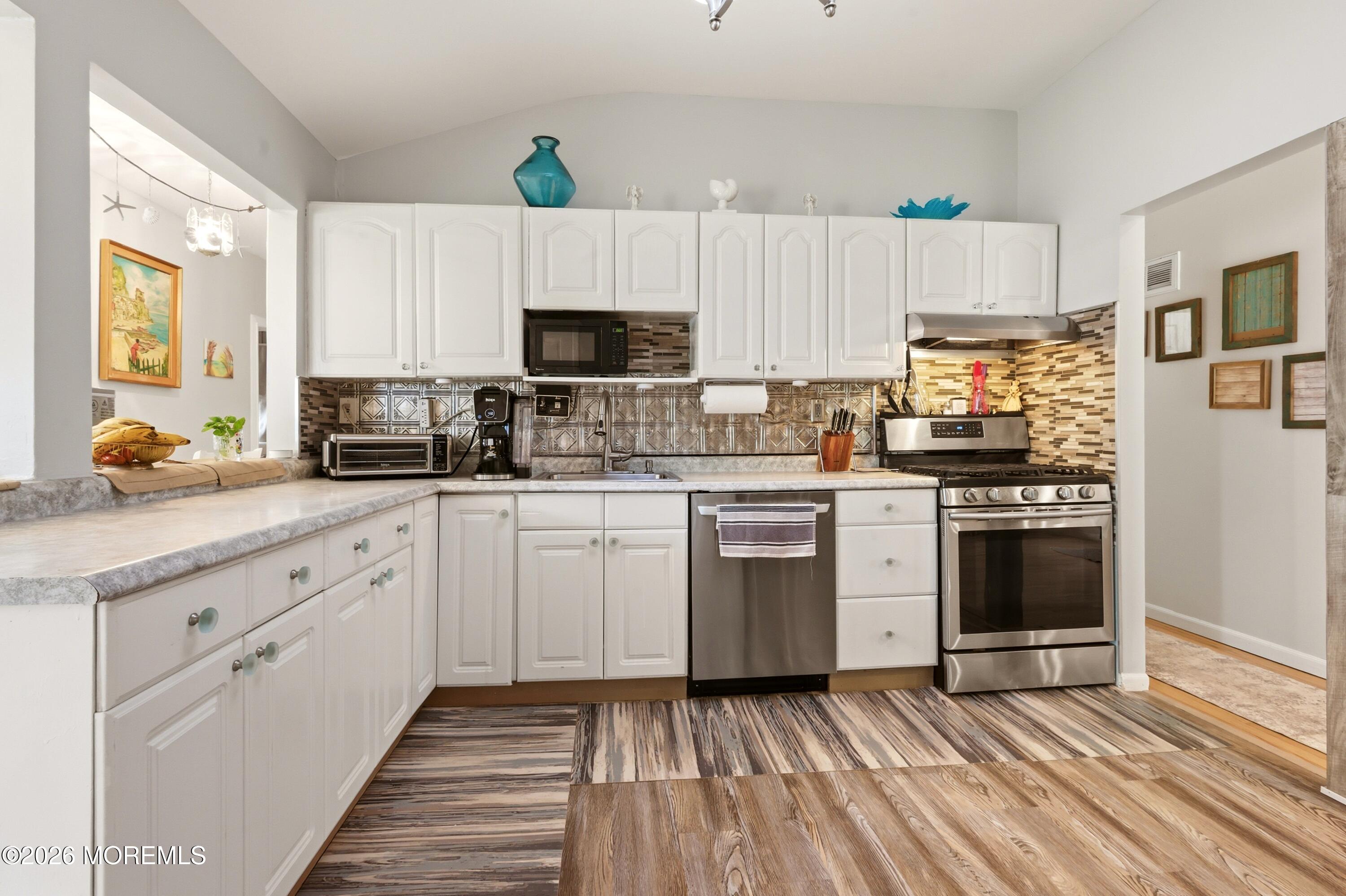 45 Woodshore W Old Bridge NJ 08857