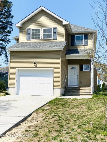 203 Longfellow Avenue Toms River NJ 08753