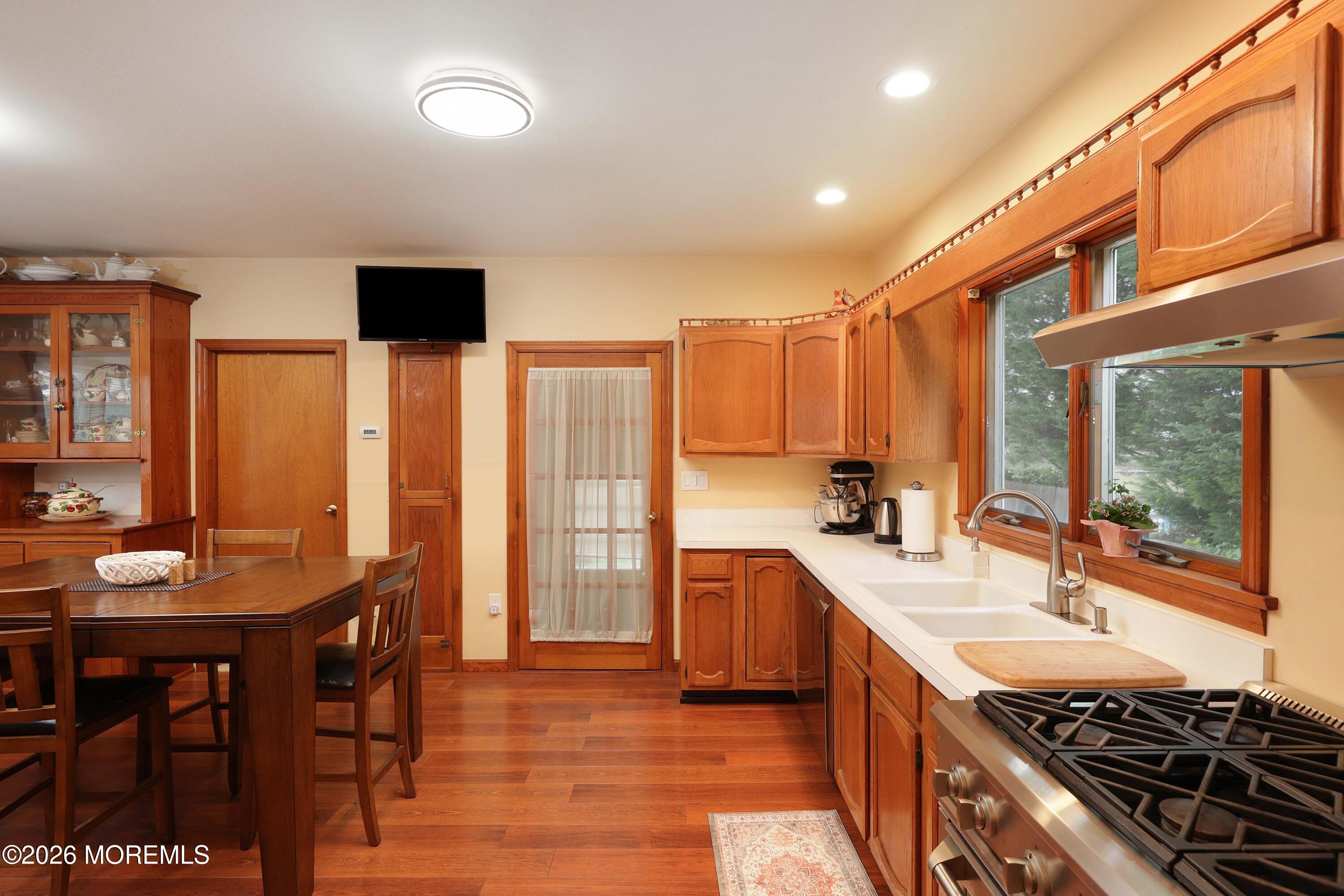 10 Broadway Belford NJ 07718