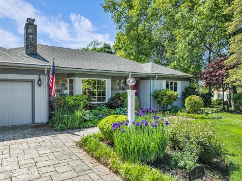 31 Cranmoor Drive Toms River NJ 08753
