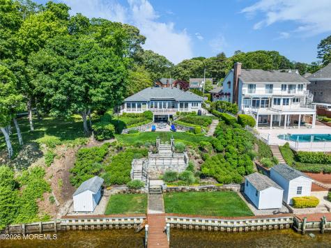 31 Cranmoor Drive Toms River NJ 08753