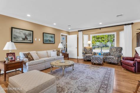 31 Cranmoor Drive Toms River NJ 08753