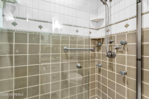 31 Cranmoor Drive Toms River NJ 08753