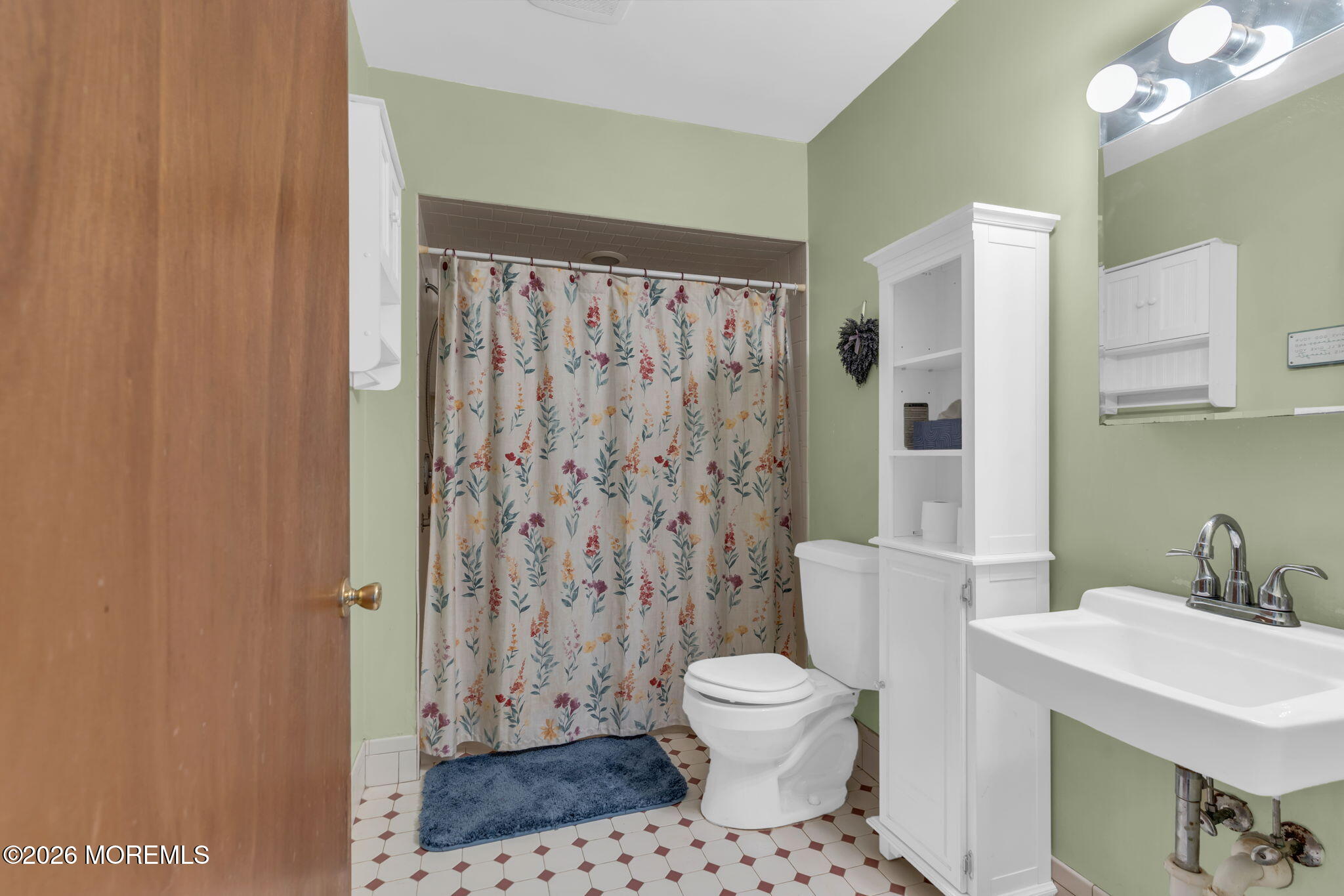 54 Edward Avenue Belford NJ 07718