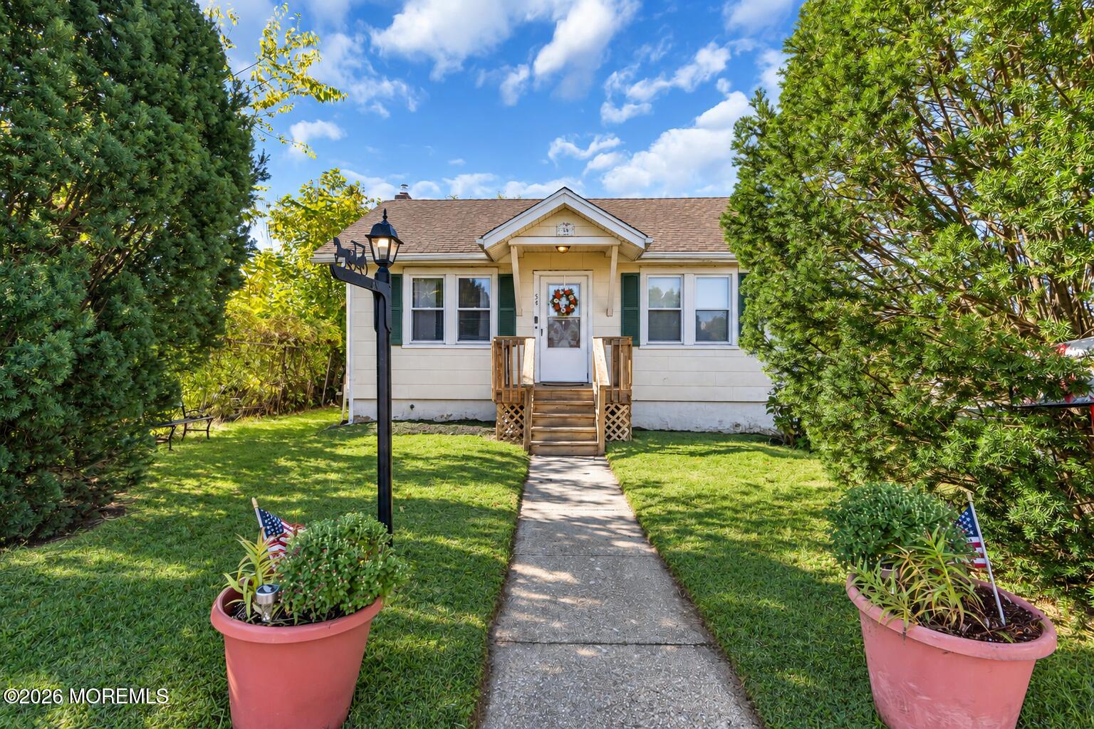 54 Edward Avenue Belford NJ 07718