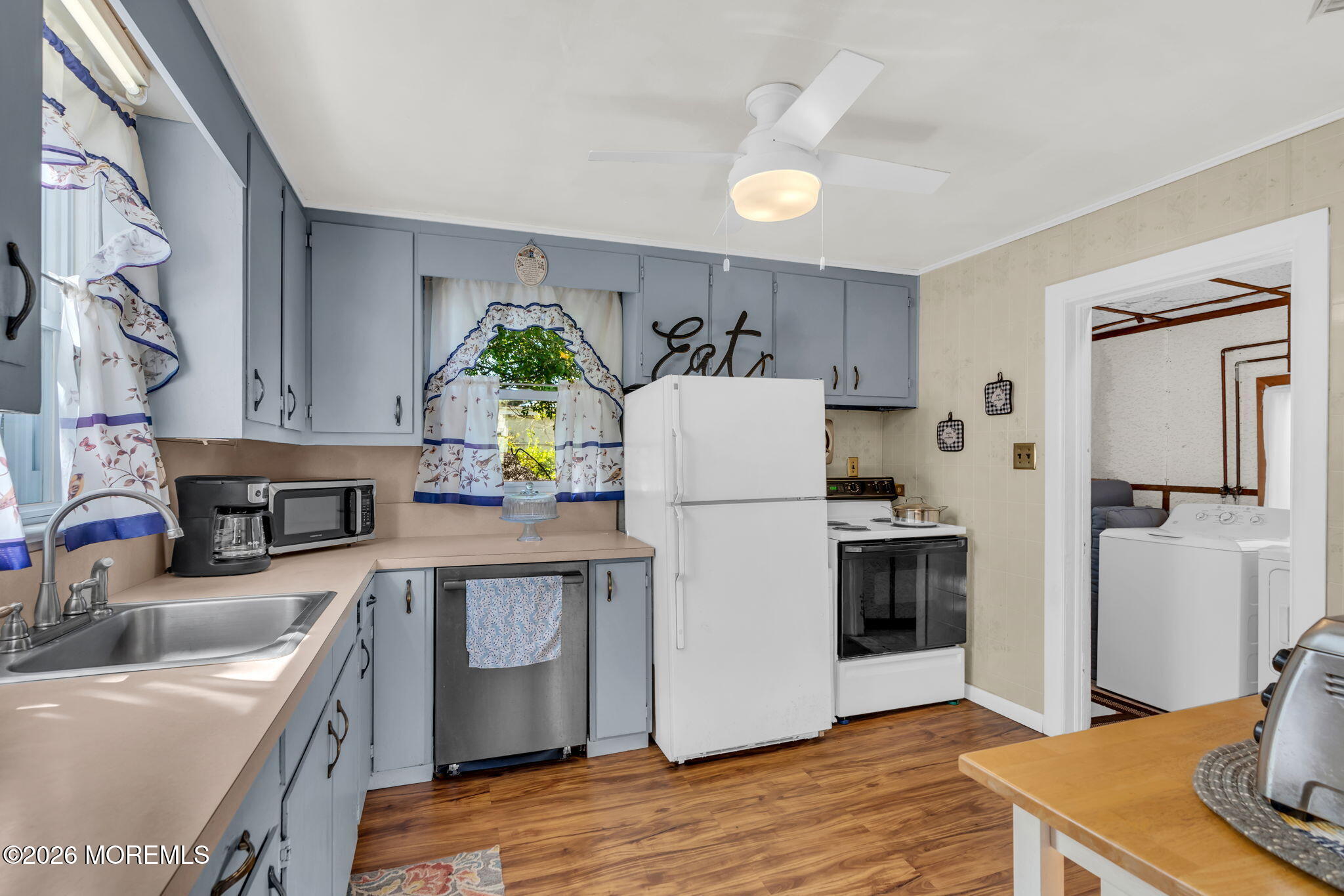 54 Edward Avenue Belford NJ 07718