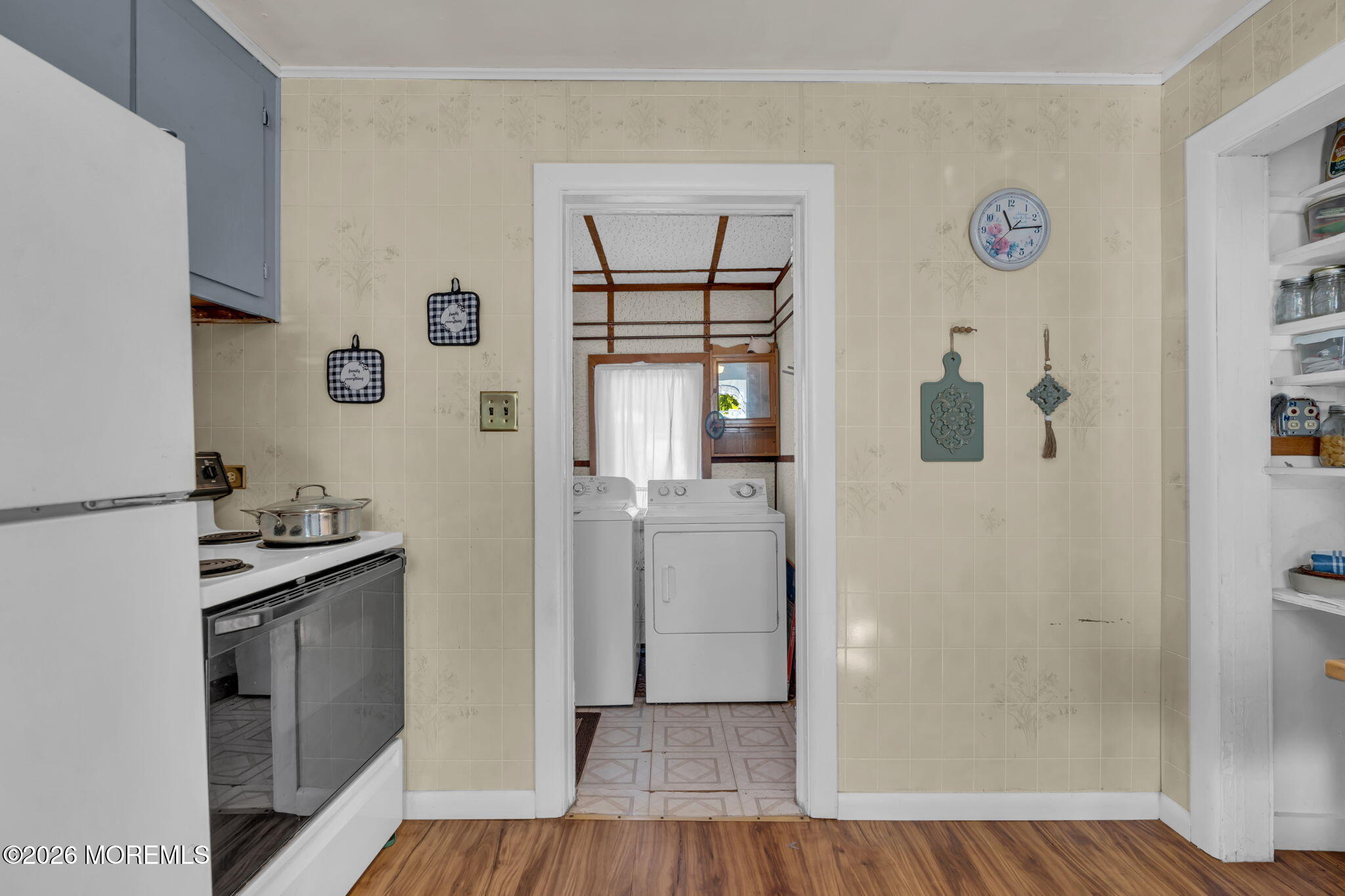 54 Edward Avenue Belford NJ 07718